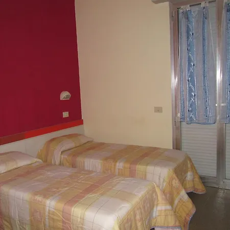 Majestic 2* צ'סנטיקו