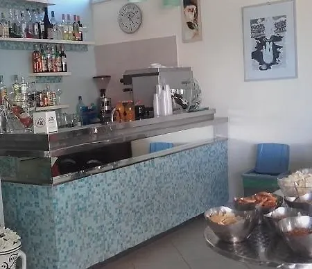 מלון Majestic 2*