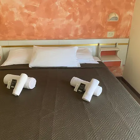 Majestic Hotell 2*