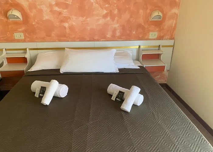 Majestic فندق 2*